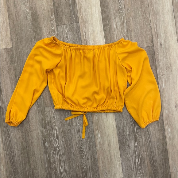 Wilfred yellow strapless cropped long sleeve blouse - Picture 2 of 2